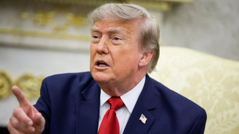 Trump'ın konuşmalarını bahse çeviren teleprompter operatörüne 172 bin dolar ceza