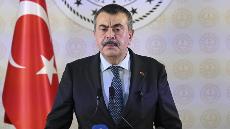 Bakan Tekin: Hedefimiz OECD ülkeleri içinde ilk 5 içinde yer almak