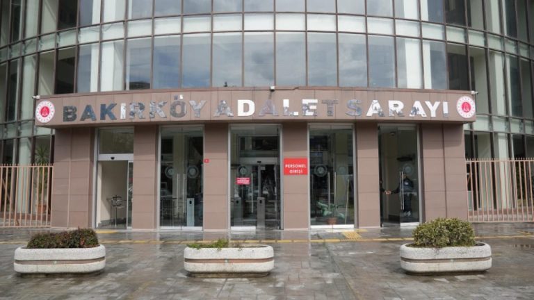 Mahkeme salonunda çekilen görüntülere soruşturma