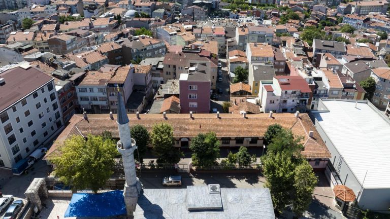 İsmihan Sultan'ın medresesinden Fethiye İmam Hatip Ortaokulu'na yolculuk