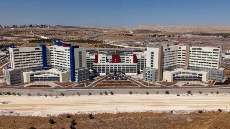Şanlıurfa Şehir Hastanesi'nde resmi açılış heyecanı