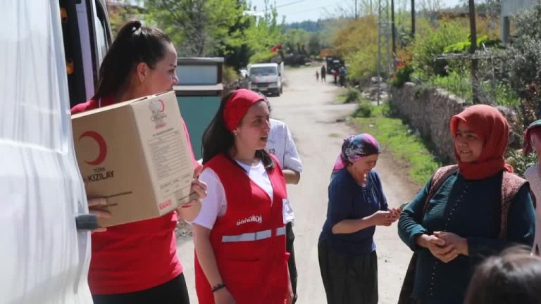Türk Kızılay'ın 'Gönüllü Ol' platformunda üye sayısı 500 bini aştı